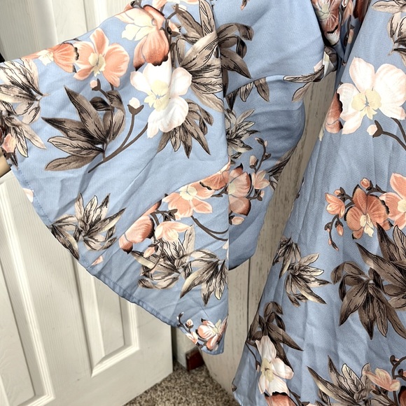 NWT honeyme curvy floral print bell sleeve top XXXL - Picture 5 of 11